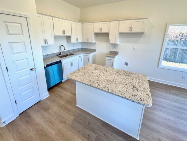 Photo - HedgeRoseBlvd390 Unidad 1