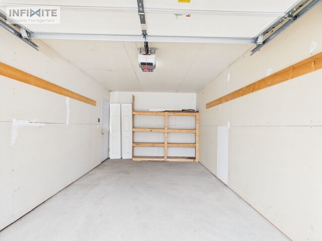 Photo - Great Three Bedroom Condo in Belgrade!