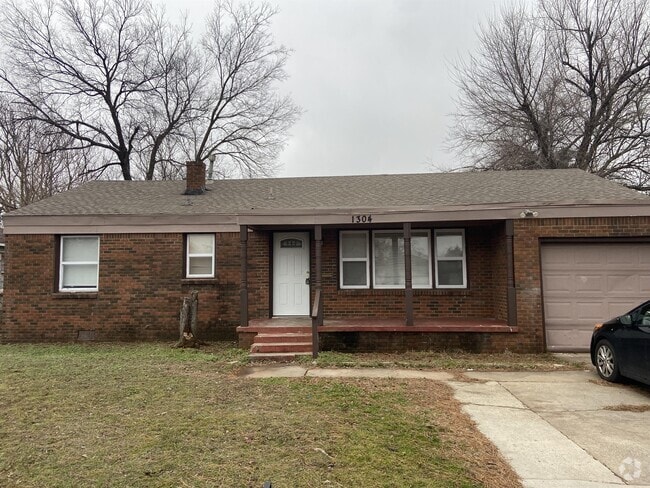 Building Photo - 1304 Campbell Rd Rental
