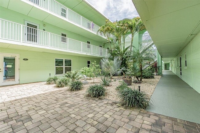 Photo - 464 N Paula Dr Unit 116