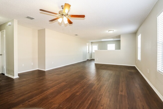 Photo - 1815 Northridge Dr