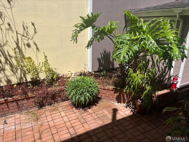 Photo - 236 Clinton Park