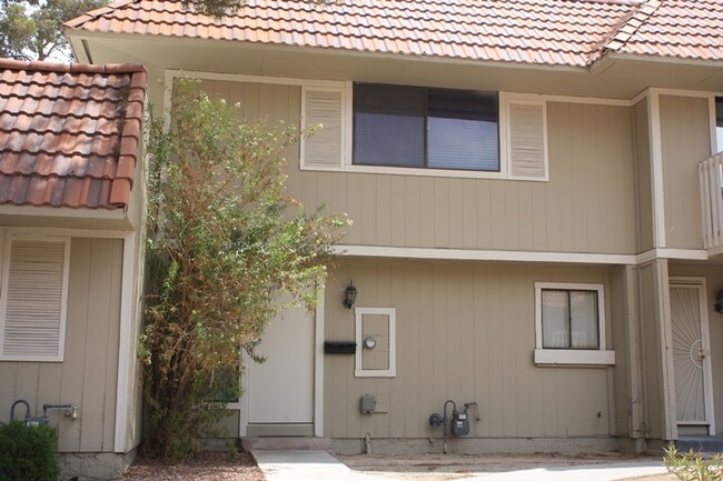 Beautiful and Spacious Two Story TOWN HOME... - Beautiful and Spacious Two Story TOWN HOME...