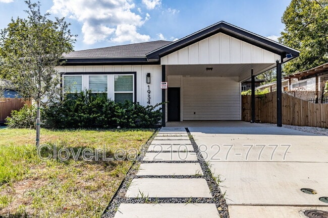 Photo - 1934 Lamar St Casa