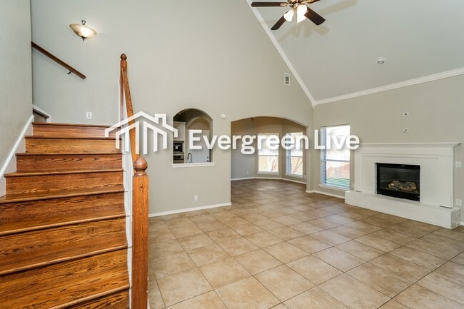 Photo - 1212 East Canton St S