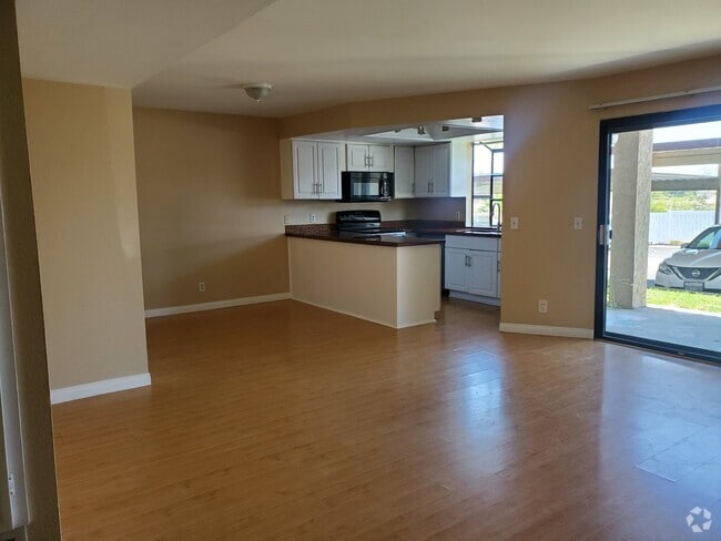 Building Photo - 440 Citracado Pky Unit #3 Rental