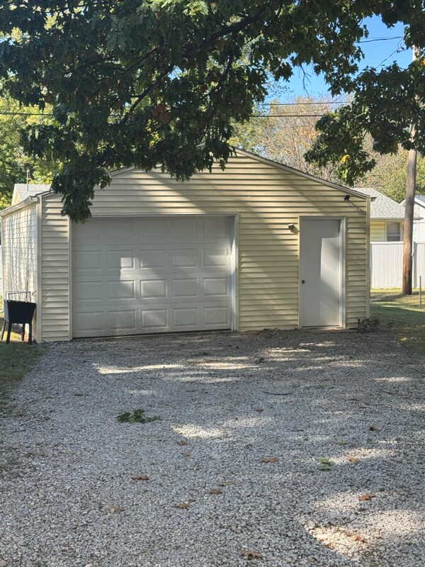 Photo - 000 Rita Ave