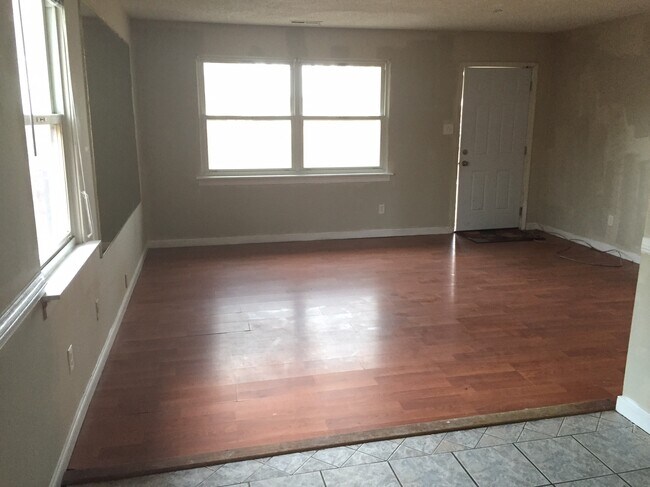 Photo - 2213 Capp Rd