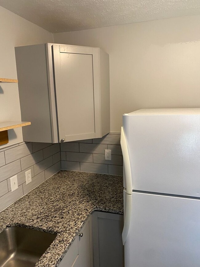 Photo - Fully Updated 3 Bedroom 1 Bath House for Rent