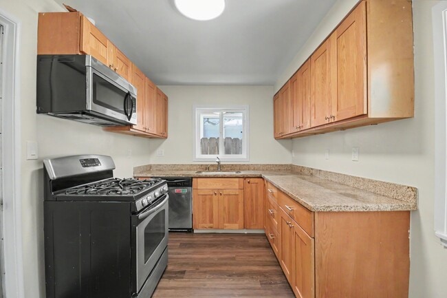 Photo - 1125 Henderson Ave