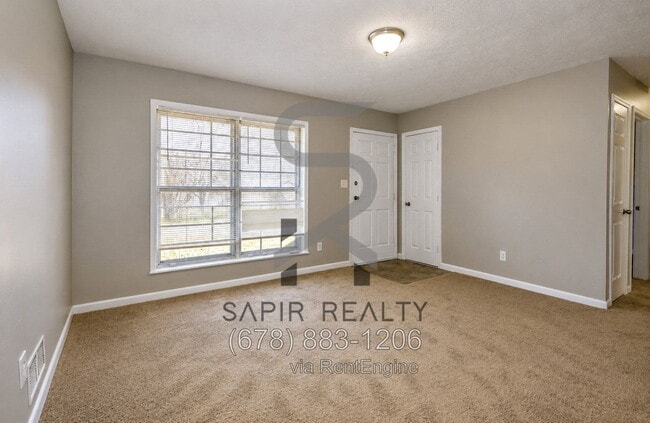 8886 Ashton Rd