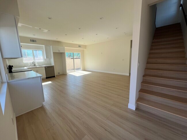 Photo - 7622 Arcola Ave