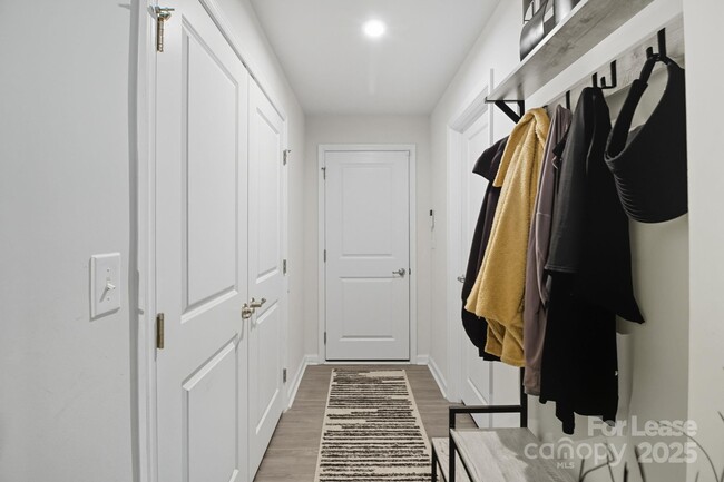 Photo - 1335 Ashbury St