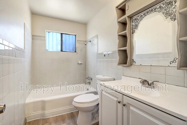 Photo - 1721 Wilmoore Dr SE