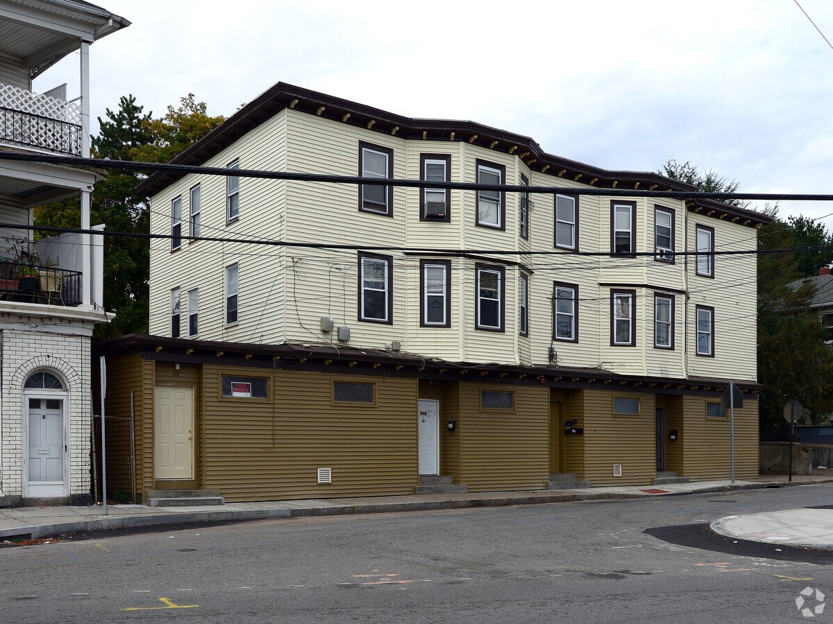 Photo - 10-16 Veazie St Apartments