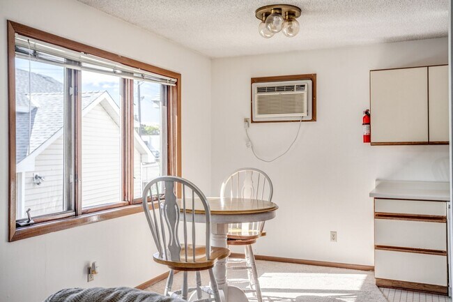 Photo - 900-902 SE 9th Avenue Apartment Unit 900