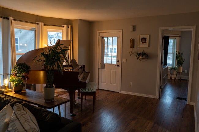 Photo - 1142 Fulton Ave