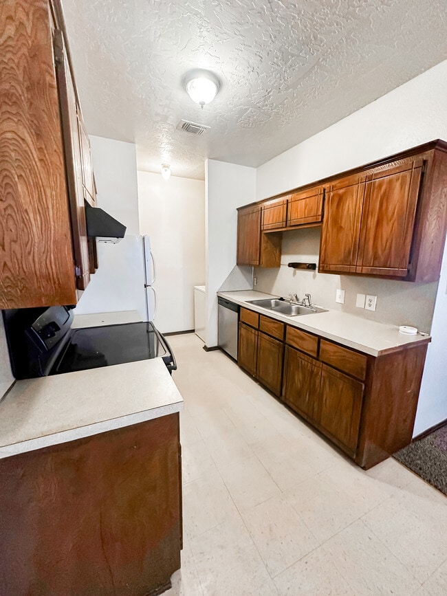 Photo - 2602 SW D Ave