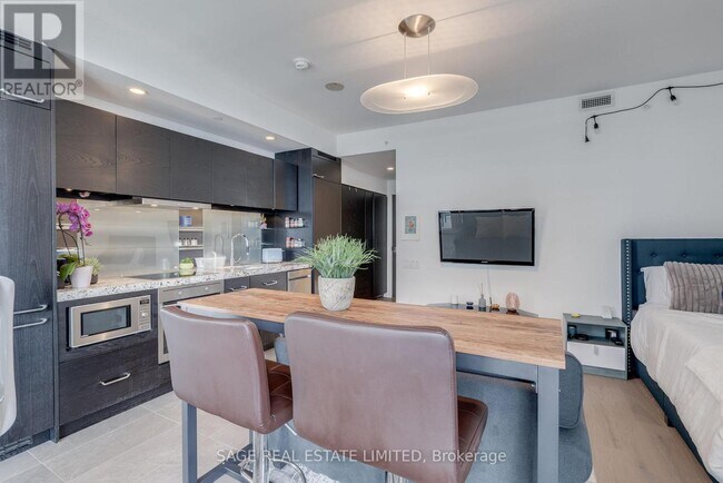 Photo - 45 Charles St E Unit 4503