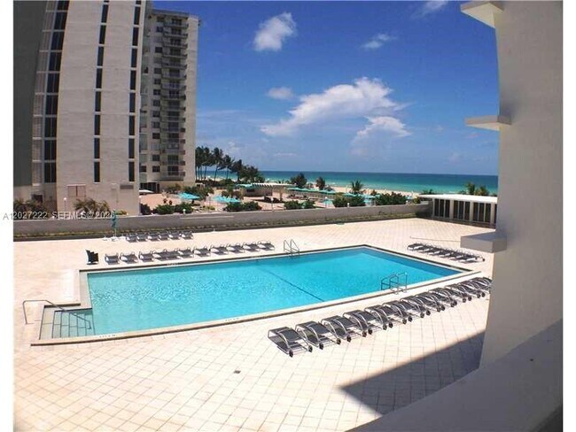 Photo - 5601 Collins Ave Unit 1121