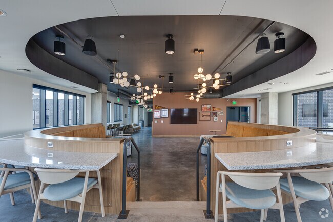 Sky Lounge
