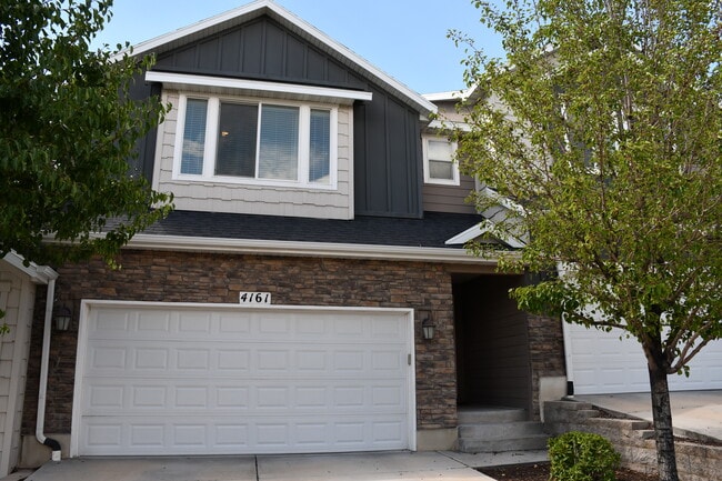 Photo - 4161 N Fremont Dr Townhome