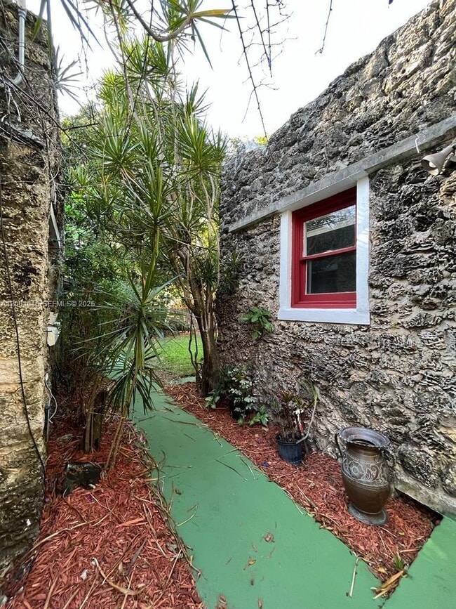 Photo - 8238 NE 9th Ave