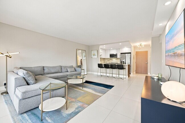 Photo - 340 Sunset Dr Unit 405