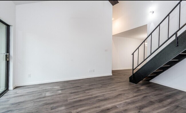 Photo - 10811 Richmond Ave Unit 109