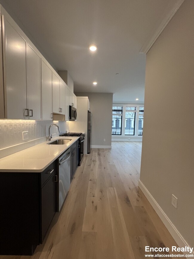 Photo - 157 Everett St Unidad 308