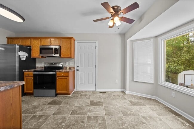 Photo - 1213 Butterwood Cir