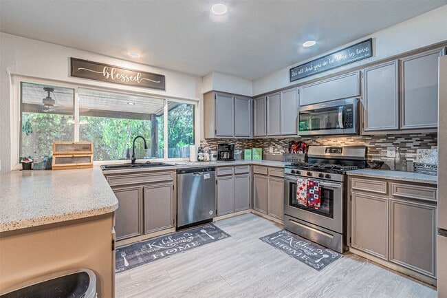 2608 Nelwin Pl