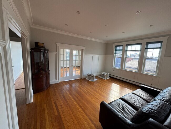 Photo - 84 Tudor St Unit 3