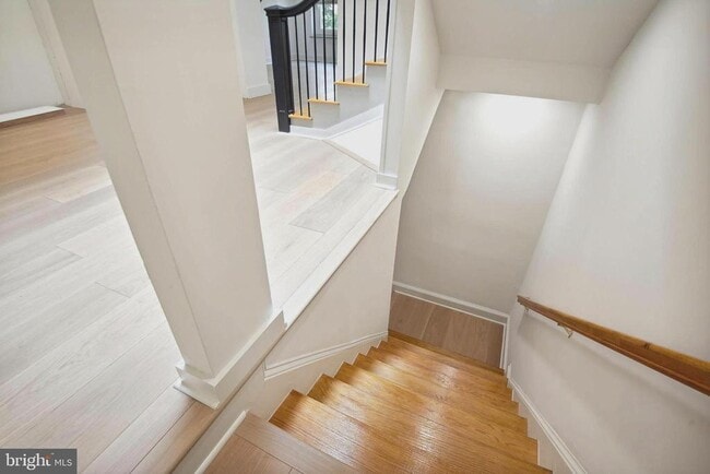 Building Photo - 1329 Connecticut Ave NW