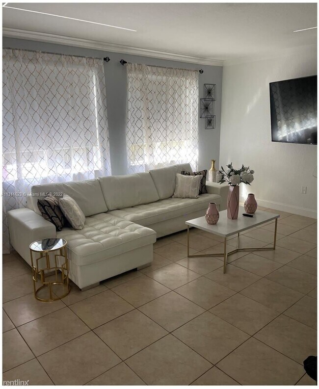 Photo - 6 br, 4 bath House - Coconut Cay Community