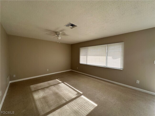 Photo - 315 Rushmore Ave N