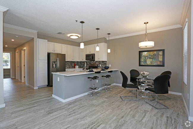 Interior Photo - The Palms @ Chesapeake Rental