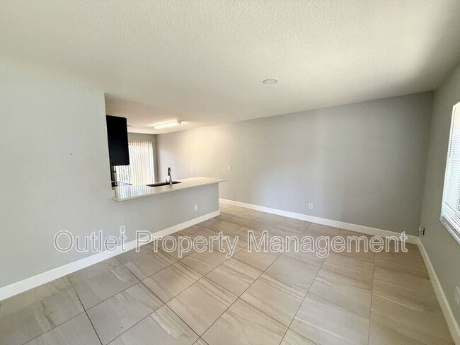 Photo - 422 S Hill Ave