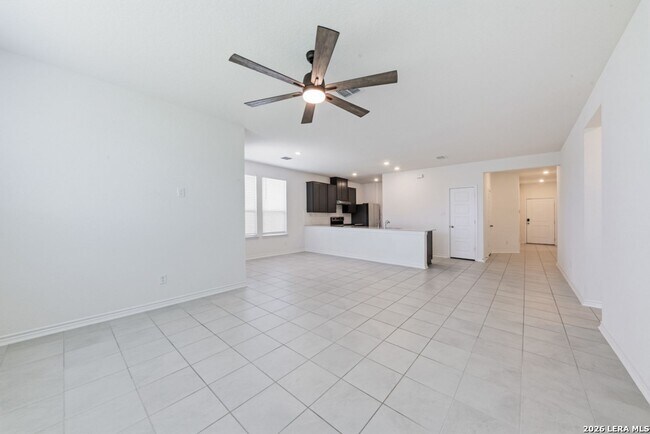 Photo - 702 Cedar Kys