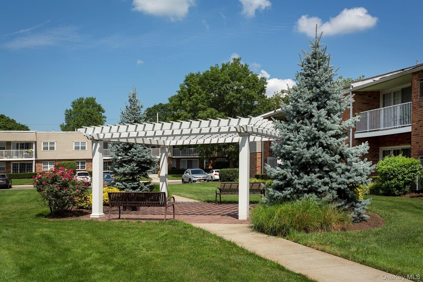 Photo - 75 Westwood Dr Unit 105