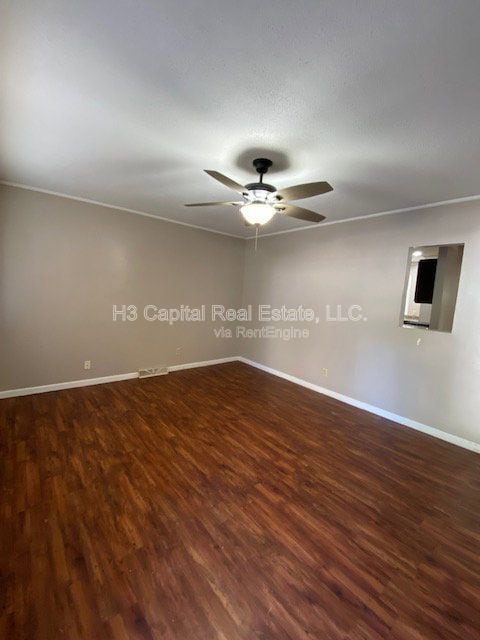 Photo - 215 Dogwood Ln