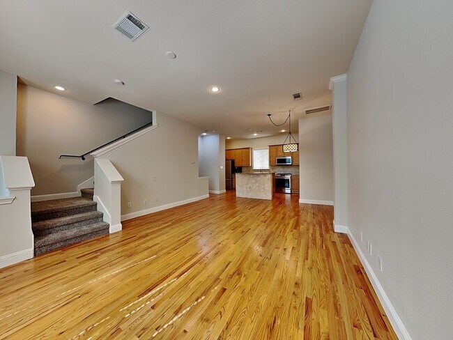 Photo - 3816 Haskell Ct