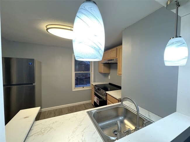 Photo - 306 Dehart Ave