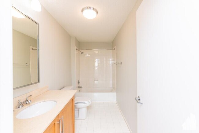 Photo - 2 bedroom in Chicago IL 60654 Unidad 1611