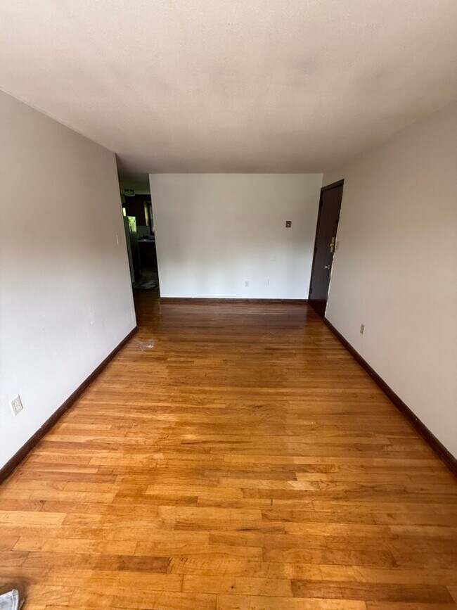 372 Park St Unit #7
