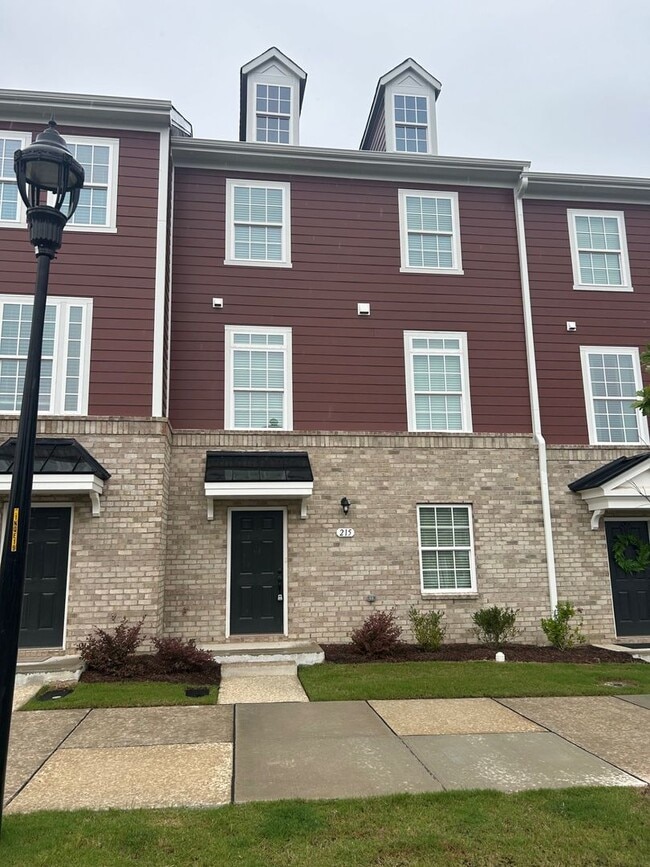 Lovely Colvard Farms Townhouse - Lovely Colvard Farms Townhouse
