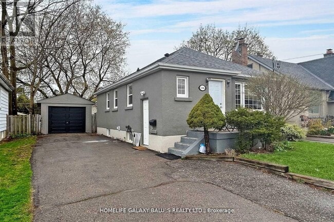 Photo - 136 Central Park Blvd N