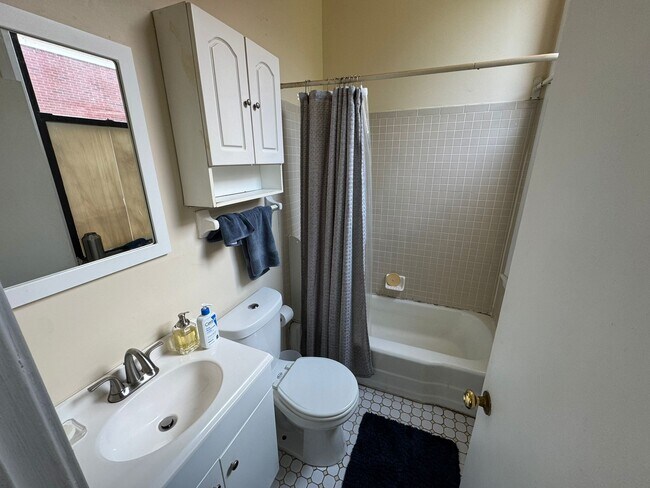 Photo - 429 Shawmut Ave Unidad 23