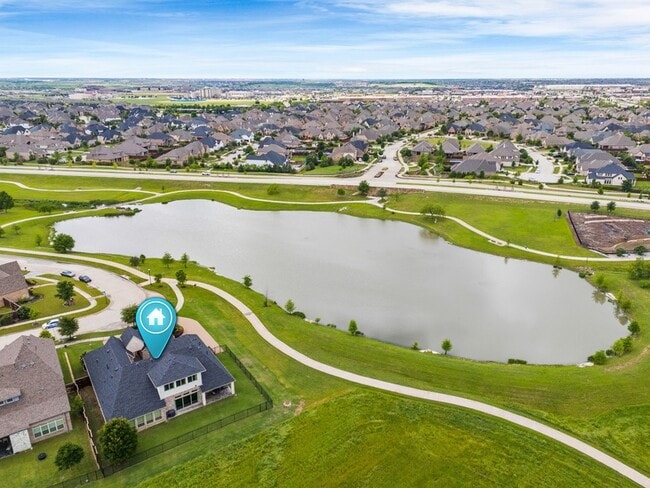 Photo - 4550 Honeyvine Ln