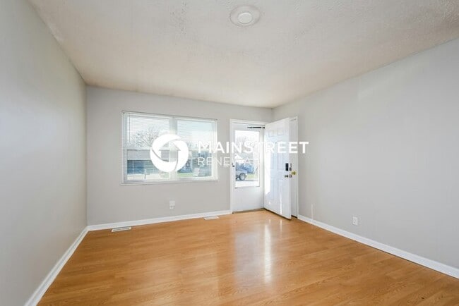 Photo - 3 Bedroom Pet-Friendly Home in OFALLON, MO...